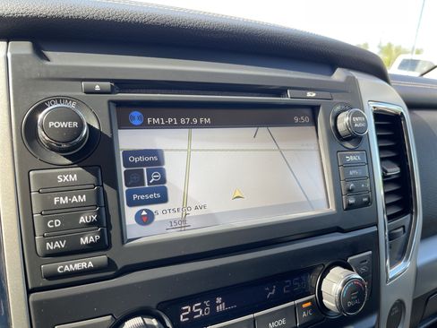 Used 2018 Nissan Titan PRO-4X AWD/4WD image 17