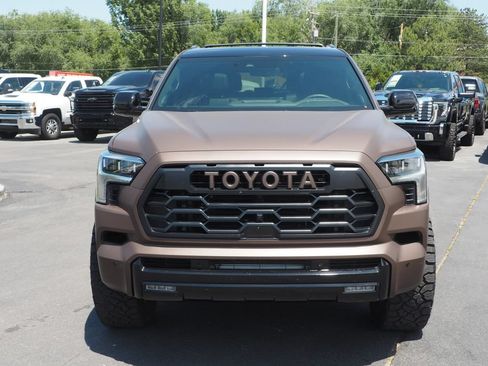 Used 2025 Toyota Sequoia Platinum AWD/4WD image 2
