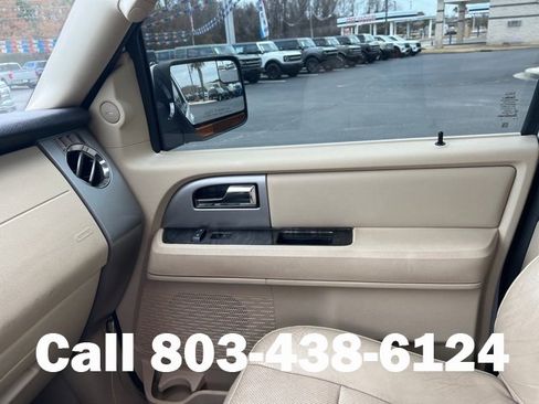 Used 2017 Ford Expedition Limited image 30