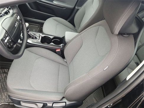 Certified 2025 Kia K4 LXS image 11