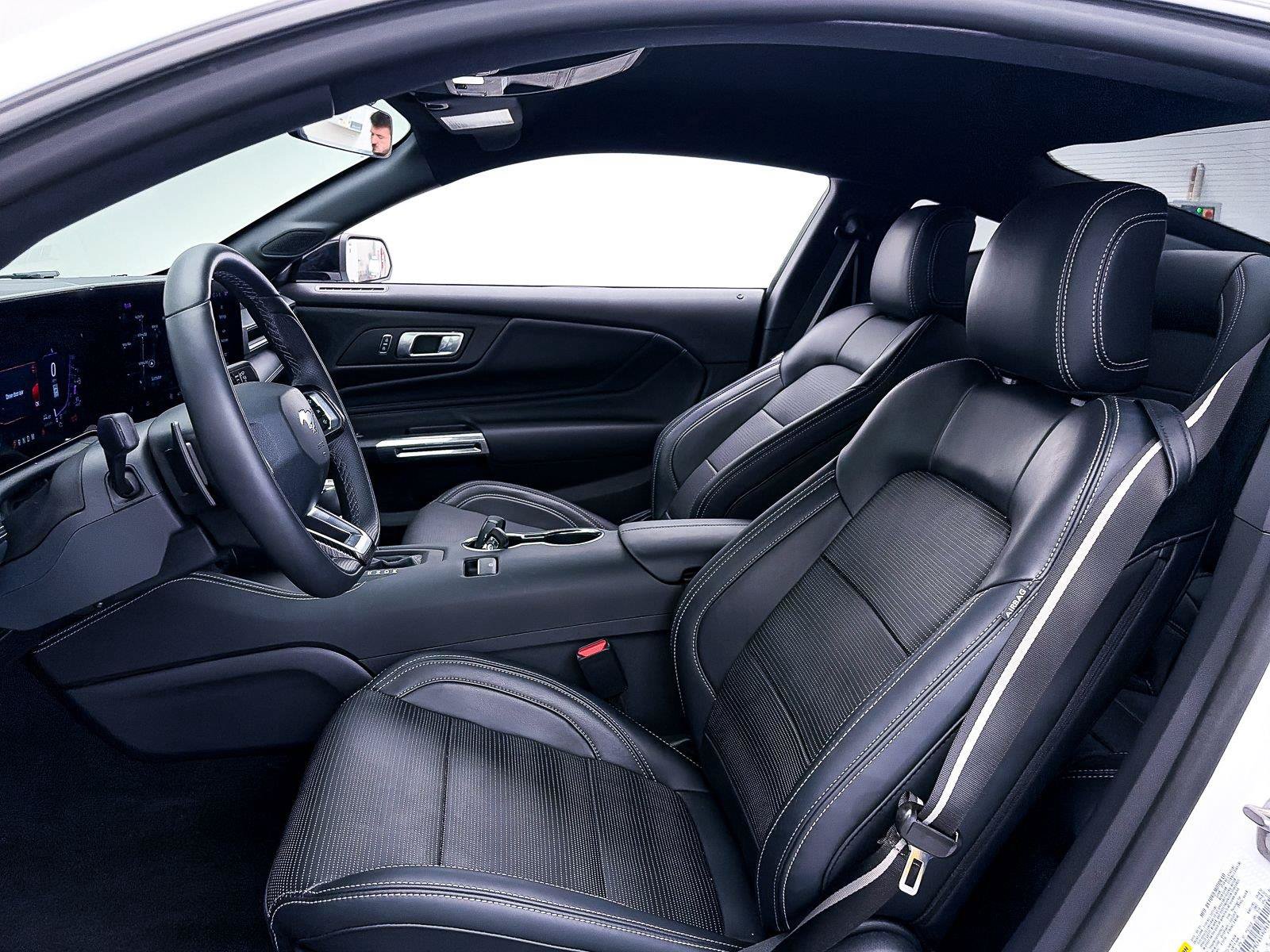Used 2025 Ford Mustang GT Premium RWD image 22