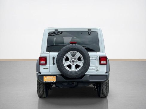 Used 2022 Jeep Wrangler Unlimited Sport w/ Sun And Sound Package AWD/4WD image 7