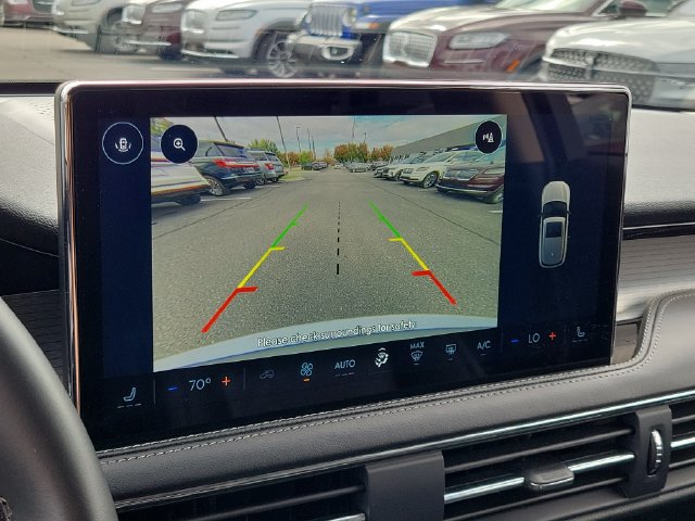 Used 2023 Lincoln Corsair AWD image 18
