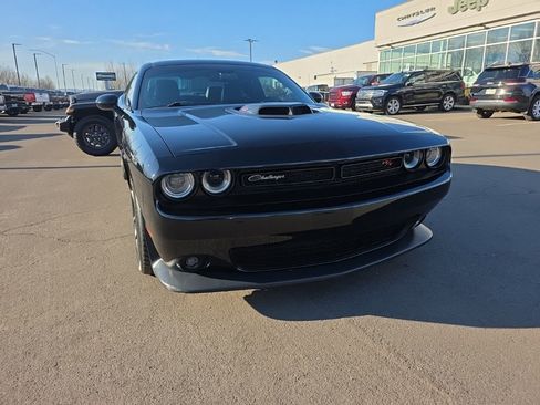Used 2016 Dodge Challenger R/T Scat Pack image 7
