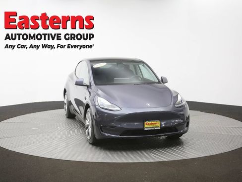 Used 2021 Tesla Model Y Long Range AWD/4WD image 42