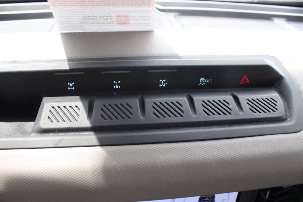 Used 2024 Ford Bronco Wildtrak AWD/4WD image 37