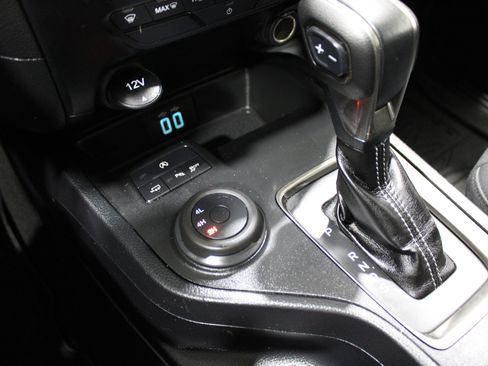 Used 2022 Ford Ranger XLT w/ Equipment Group 301A Mid image 23