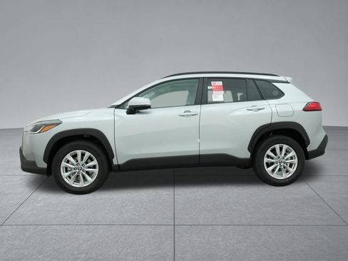 Used 2022 Toyota Corolla Cross LE w/ Moonroof Package FWD image 22