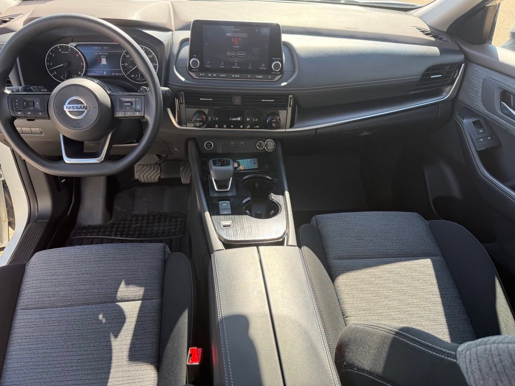 Certified 2021 Nissan Rogue SV FWD image 8