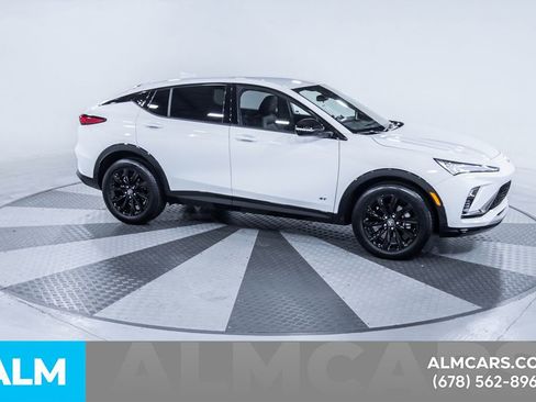 Used 2025 Buick Envista Sport Touring image 13