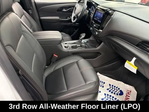 Used 2023 Chevrolet Traverse RS w/ LPO, Floor Liner Package FWD image 9