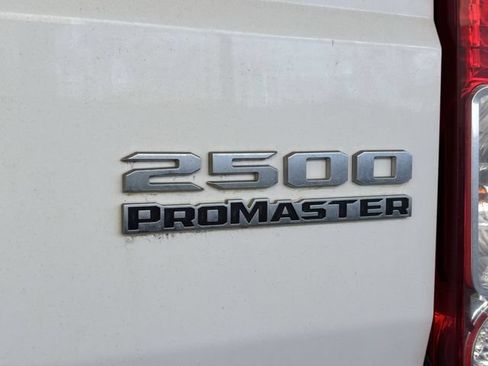 Used 2023 RAM ProMaster 2500 FWD image 10