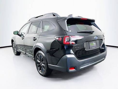 Used 2025 Subaru Outback Onyx Edition image 5