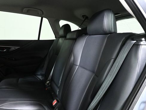 Used 2022 Subaru Outback Limited AWD/4WD image 4