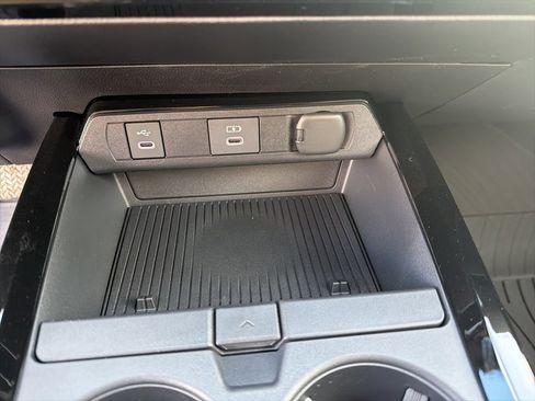 New 2026 Toyota Prius XLE image 11