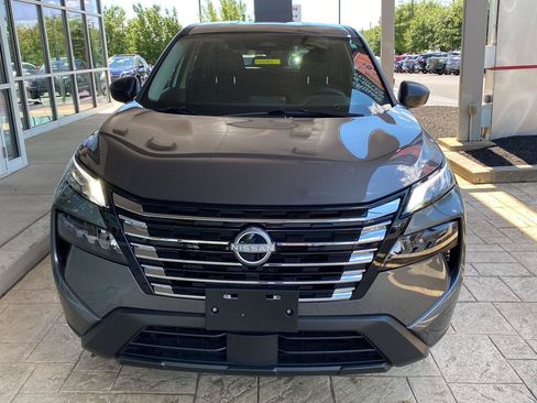 Certified 2025 Nissan Rogue S FWD image 2