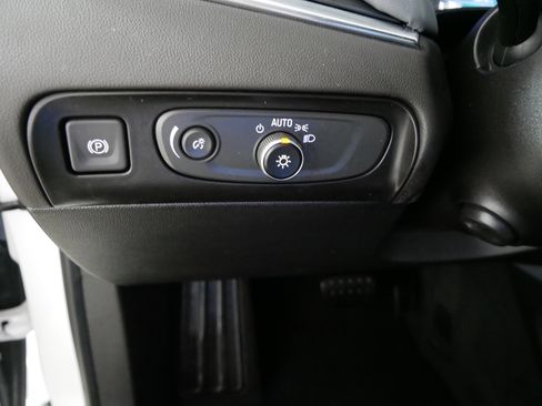 Used 2018 Buick Enclave Premium w/ Experience Buick Package image 25