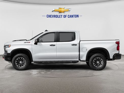 Used 2026 Chevrolet Silverado 1500 ZR2 AWD/4WD image 3