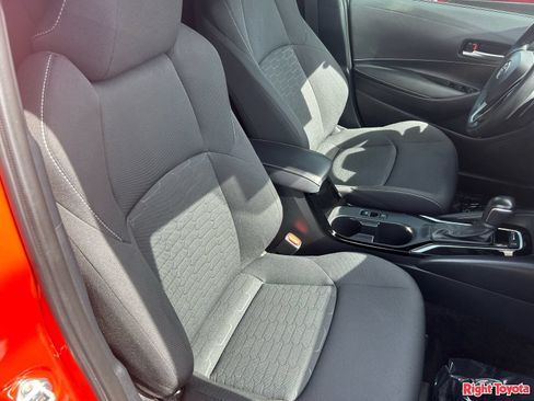 Certified 2025 Toyota Corolla SE FWD image 12