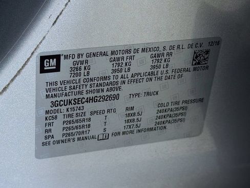 Used 2017 Chevrolet Silverado 1500 LTZ Z71 w/ LTZ Plus Package AWD/4WD image 29