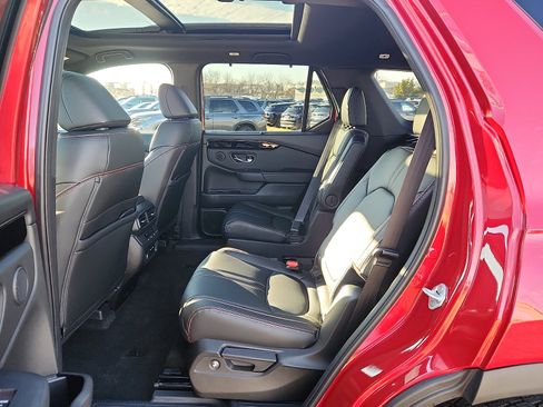 New 2025 Honda Pilot TrailSport image 6