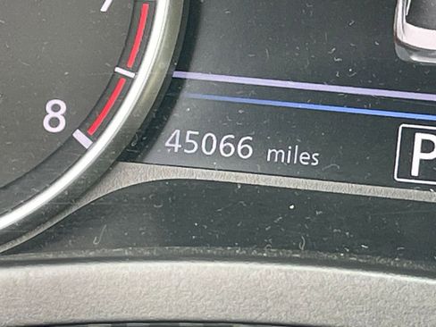 Used 2024 Nissan Sentra SV image 40