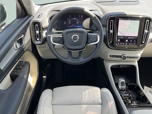 New 2026 Volvo XC40 B5 Plus w/ Protection Package Premier AWD/4WD image 11