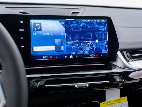 New 2026 BMW X2 xDrive28i w/ M Sport Package image 25