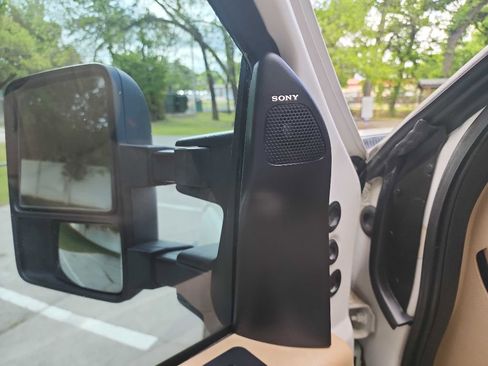 Used 2016 Ford F350 Lariat w/ Lariat Ultimate Package AWD/4WD image 19