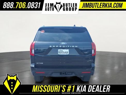 Used 2025 Ford Expedition Active AWD/4WD image 24