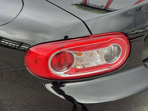 Used 2012 MAZDA MX-5 Miata Grand Touring w/ Premium Pkg RWD image 22