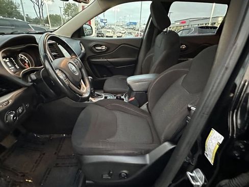 Used 2017 Jeep Cherokee 75th Anniversary image 25