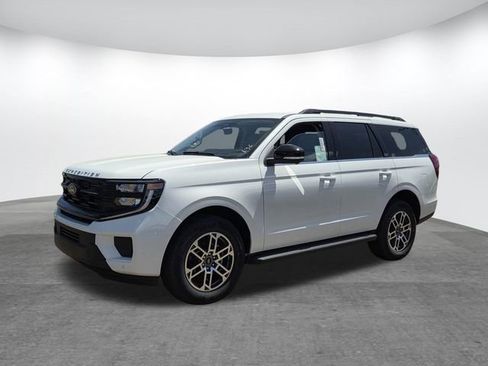 New 2026 Ford Expedition Active RWD image 4