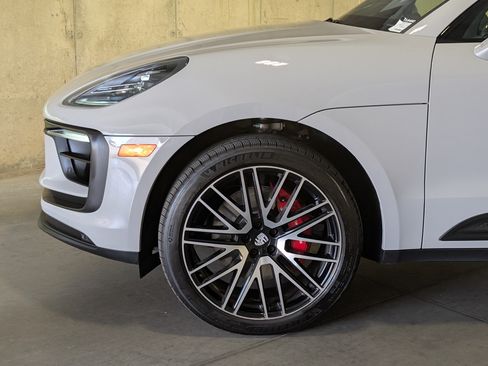 Certified 2026 Porsche Macan S AWD/4WD image 14