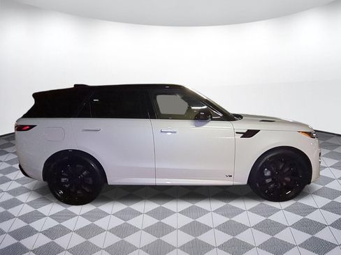 New 2026 Land Rover Range Rover Sport Dynamic SE AWD/4WD image 6
