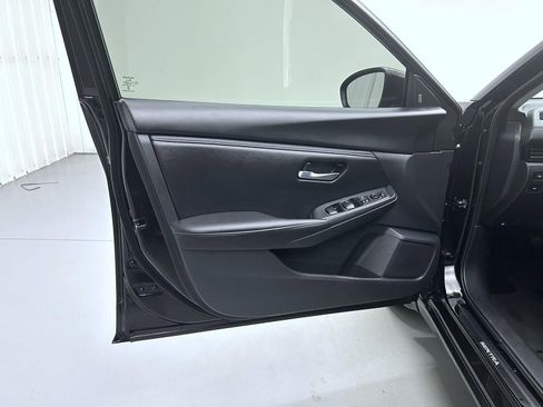 Used 2024 Nissan Sentra SV w/ All-Weather Package image 9