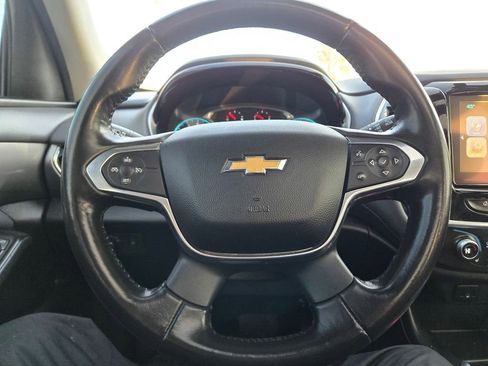 Used 2018 Chevrolet Traverse LT image 17