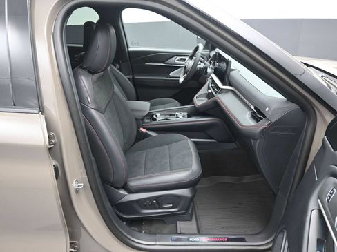 New 2026 Ford Explorer ST image 12