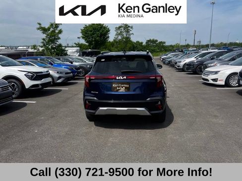 Certified 2024 Kia Seltos EX FWD image 7
