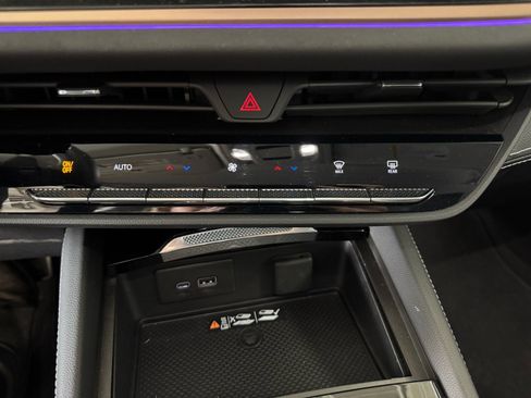 Used 2024 Buick Envision Sport Touring image 20