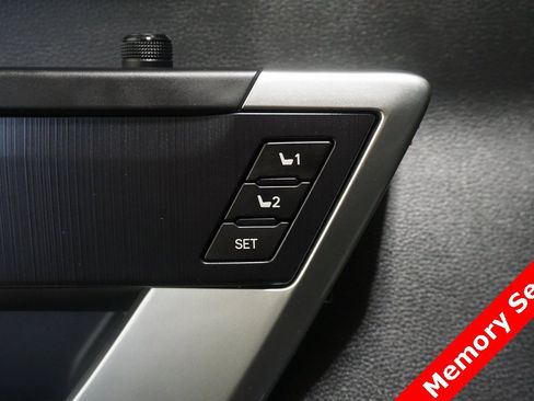 Used 2024 Toyota Sequoia Platinum image 7