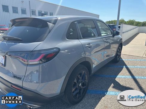 Used 2025 Honda HR-V Sport image 4