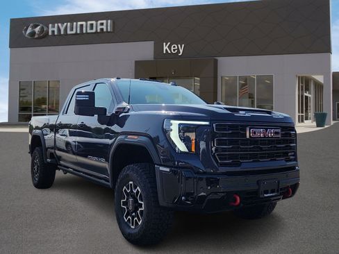 Used 2026 GMC Sierra 2500 AT4X AWD/4WD image 1