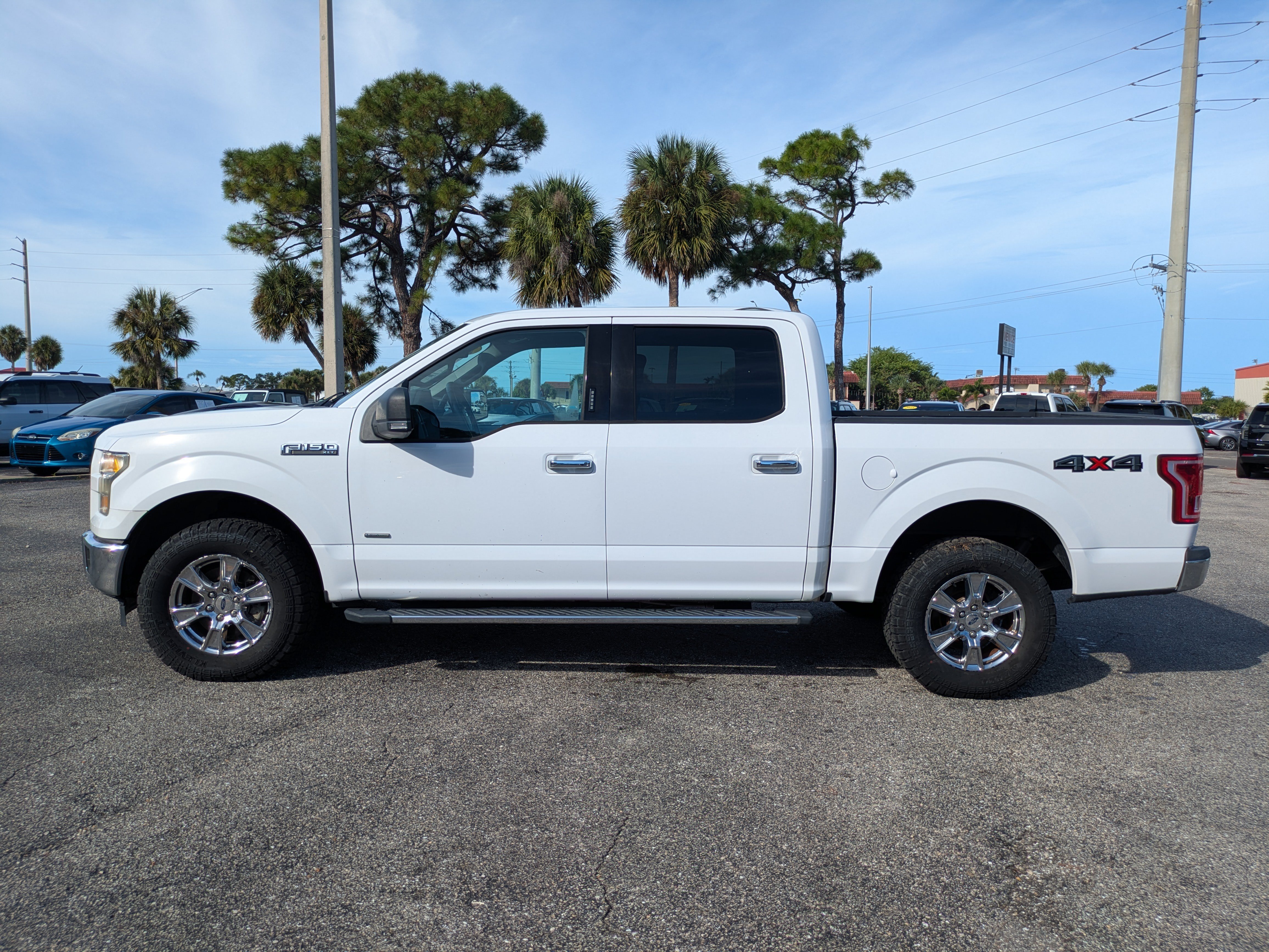 Used 2017 Ford F150 XLT w/ Equipment Group 302A Luxury AWD/4WD image 7