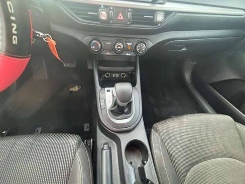 Used 2021 Kia Forte LXS FWD image 3