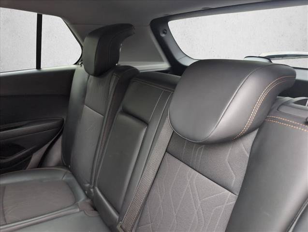 Used 2019 Chevrolet Trax LT w/ LT Convenience Package FWD image 23
