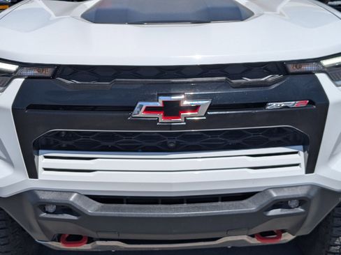 Certified 2024 Chevrolet Colorado ZR2 w/ ZR2 Convenience Package III AWD/4WD image 10