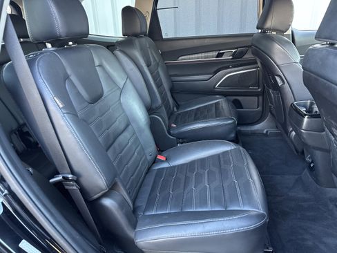 Used 2024 Kia Telluride SX Prestige w/ Towing Package AWD/4WD image 18
