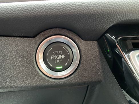 Used 2026 Chevrolet Traverse LT image 28