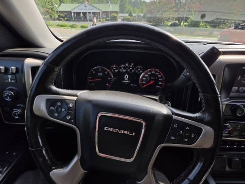 Used 2016 GMC Sierra 1500 Denali w/ Enhanced Driver Alert Package AWD/4WD image 16
